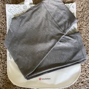 Lululemon gray cropped align leggings